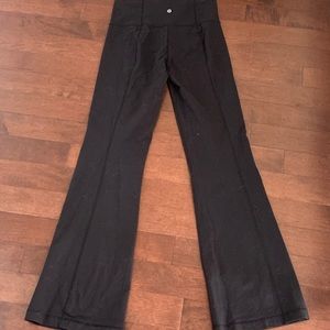 Lulu lemon yoga pants